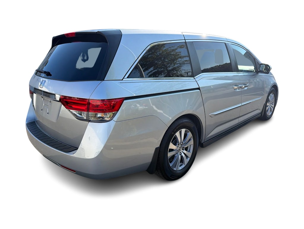 Thumbnail: 2015 Honda Odyssey - 17
