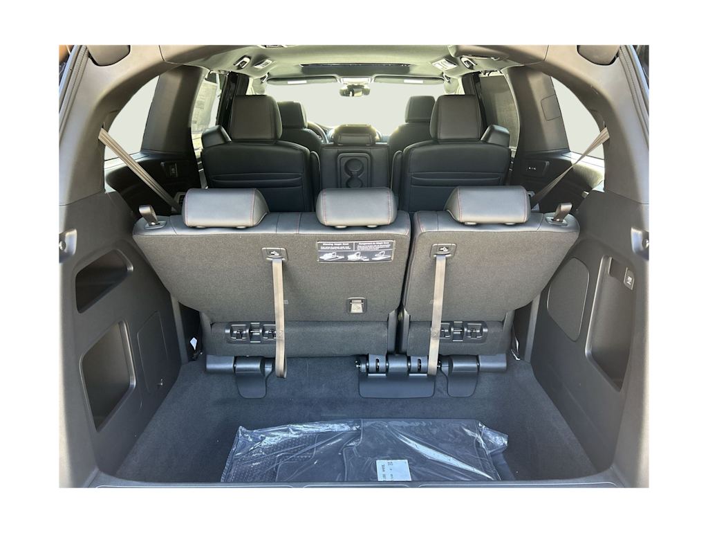 Thumbnail: 2026 Honda Odyssey - 13