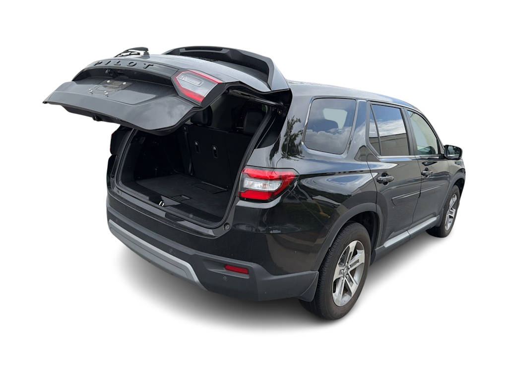 Thumbnail: 2024 Honda Pilot - 16