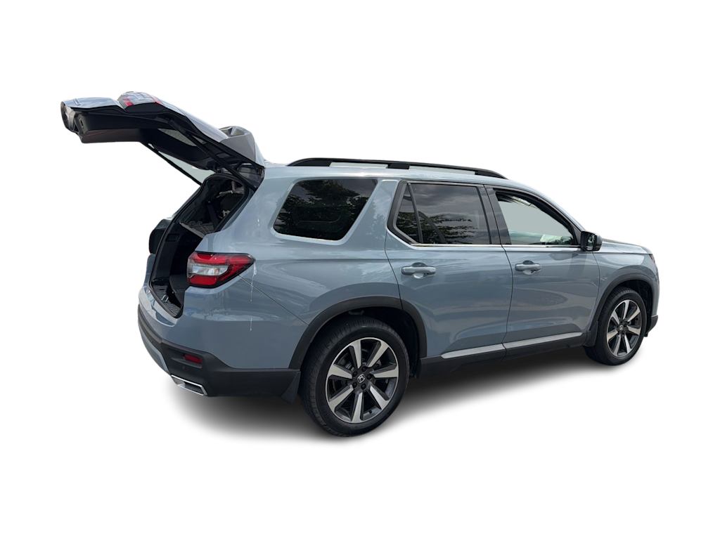Thumbnail: 2023 Honda Pilot - 17