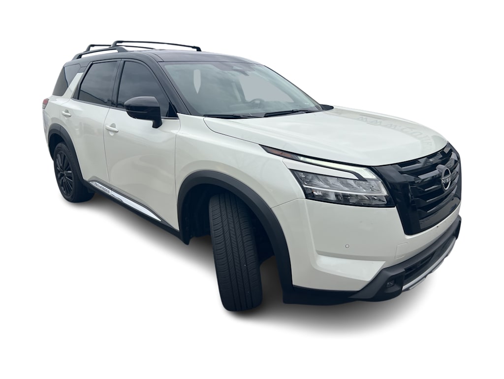 Thumbnail: 2023 Nissan Pathfinder - 16