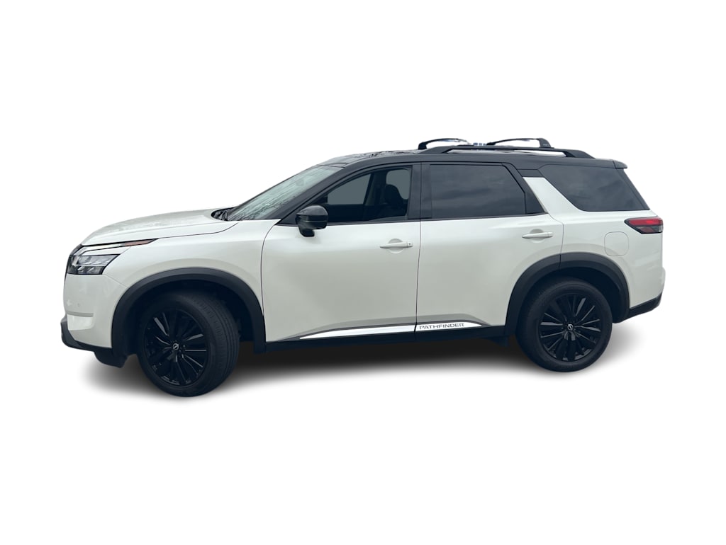 Thumbnail: 2023 Nissan Pathfinder - 3