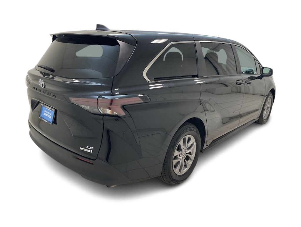 Thumbnail: 2023 Toyota Sienna - 26