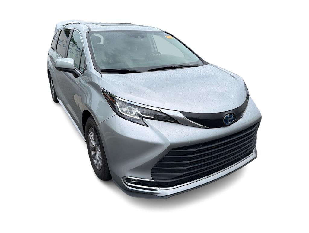 Thumbnail: 2023 Toyota Sienna - 19