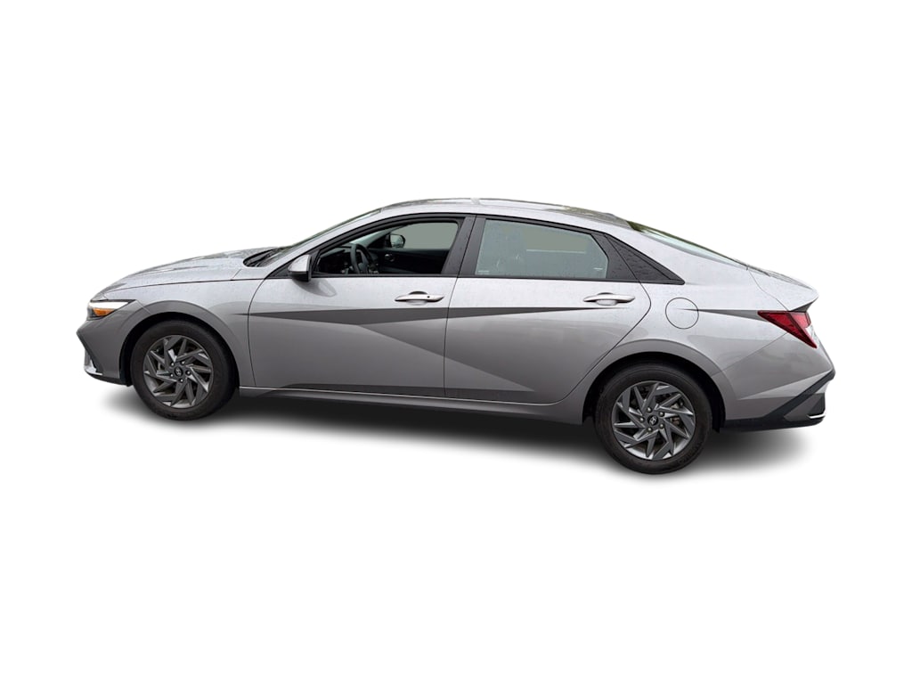 Thumbnail: 2024 Hyundai Elantra - 15