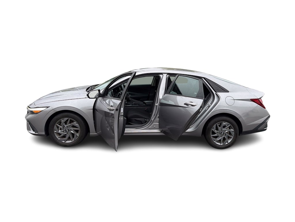 Thumbnail: 2024 Hyundai Elantra - 24