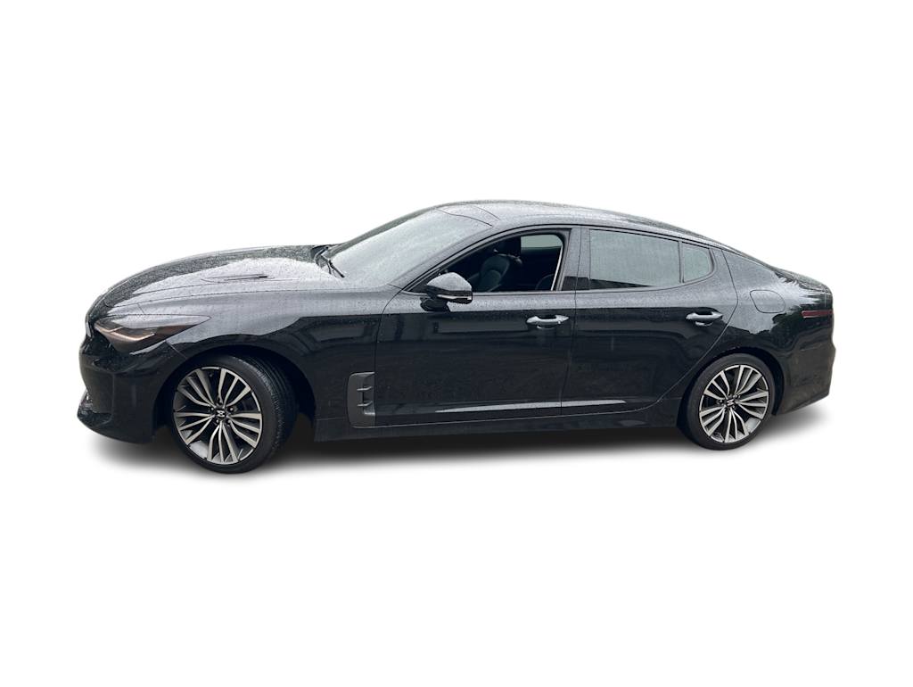 Thumbnail: 2018 Kia Stinger - 3