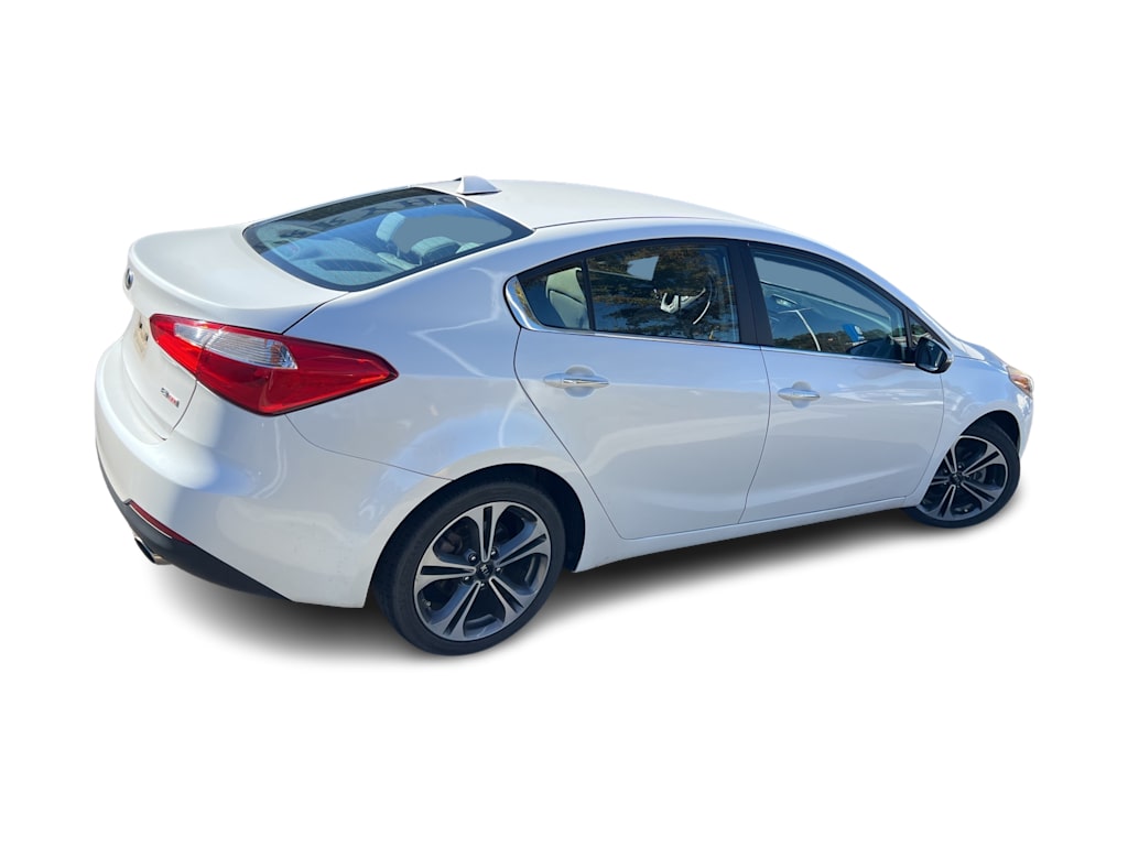 Thumbnail: 2016 Kia Forte - 14