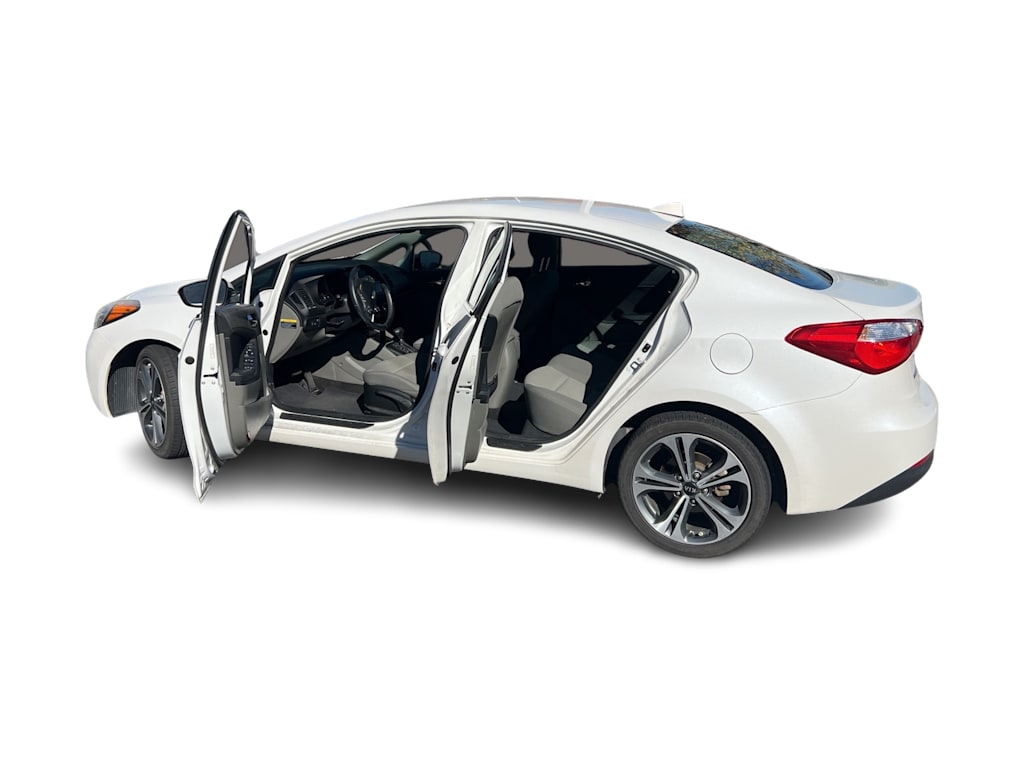 Thumbnail: 2016 Kia Forte - 20