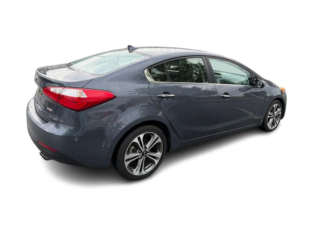 Thumbnail: 2016 Kia Forte - 16