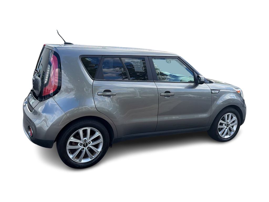 Thumbnail: 2017 Kia Soul - 18