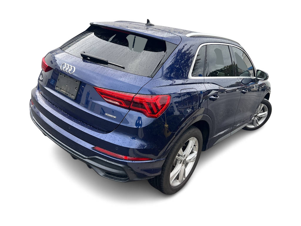 Thumbnail: 2021 Audi Q3 - 16