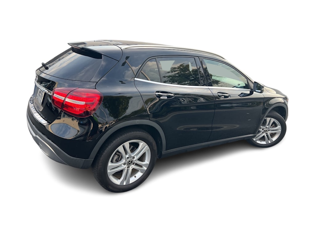 Thumbnail: 2019 Mercedes-Benz GLA - 15