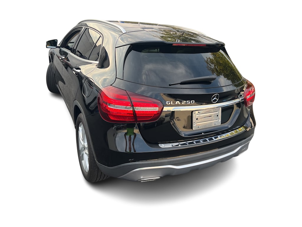 Thumbnail: 2019 Mercedes-Benz GLA - 14