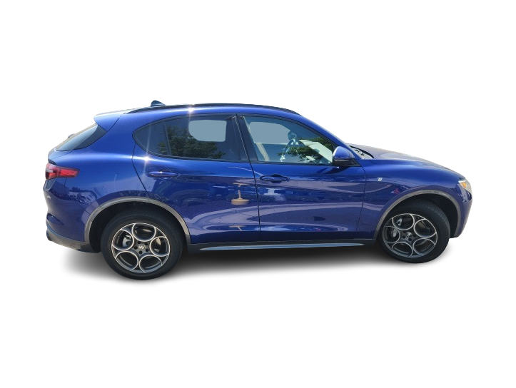 2022 Alfa Romeo Stelvio Ti 17