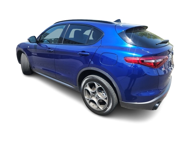 2022 Alfa Romeo Stelvio Ti 4