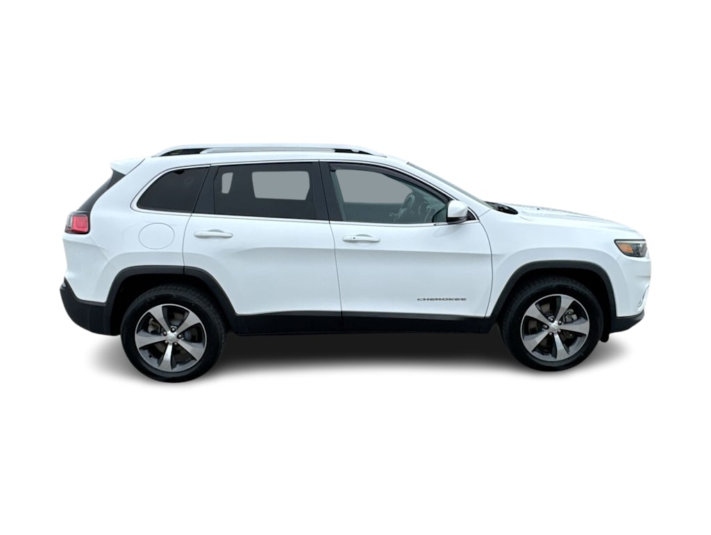 Thumbnail: 2019 Jeep Cherokee - 16