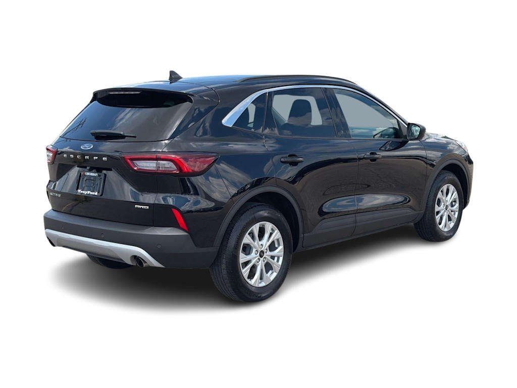 Thumbnail: 2024 Ford Escape - 18