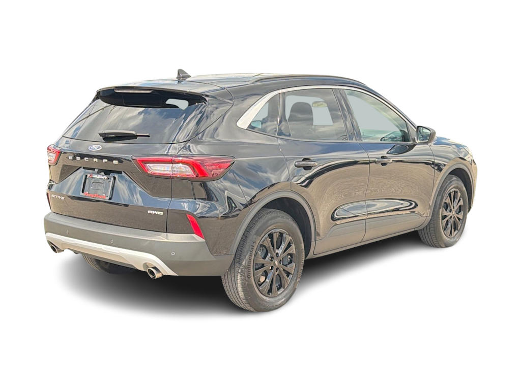 Thumbnail: 2023 Ford Escape - 20
