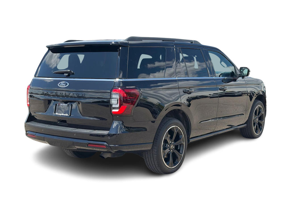 Thumbnail: 2023 Ford Expedition - 21