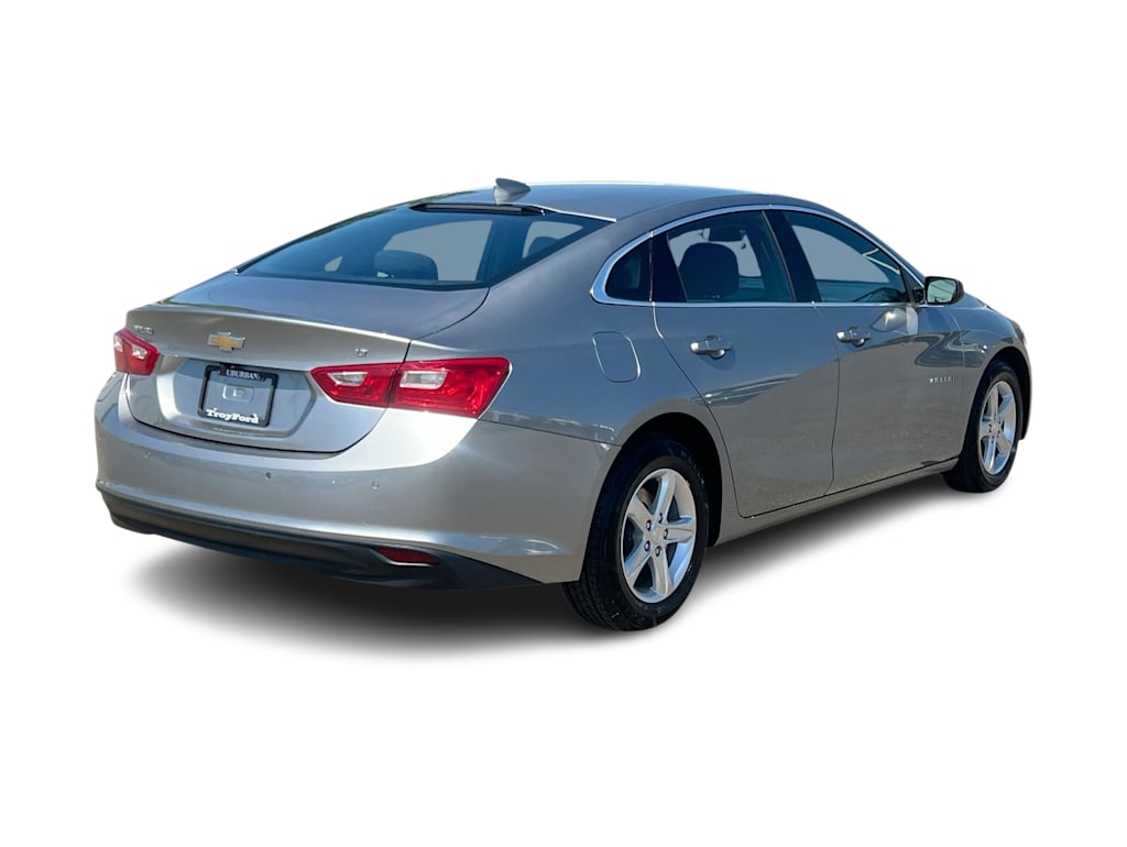 Thumbnail: 2024 Chevrolet Malibu - 21