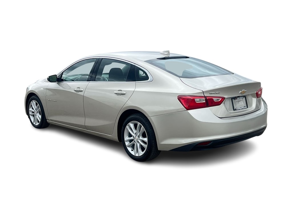 Thumbnail: 2016 Chevrolet Malibu - 4
