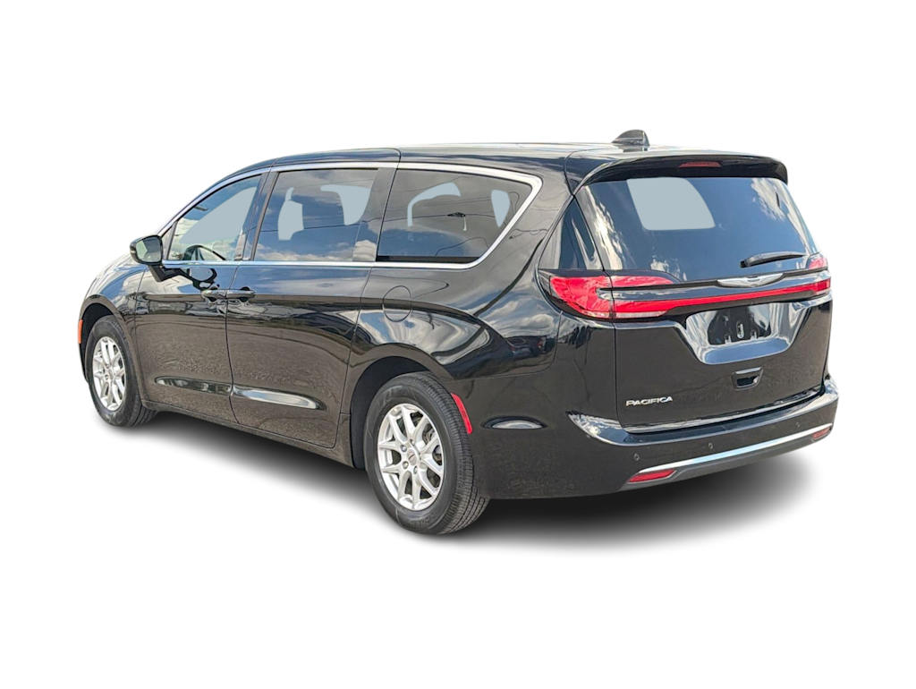 Thumbnail: 2025 Chrysler Pacifica - 4