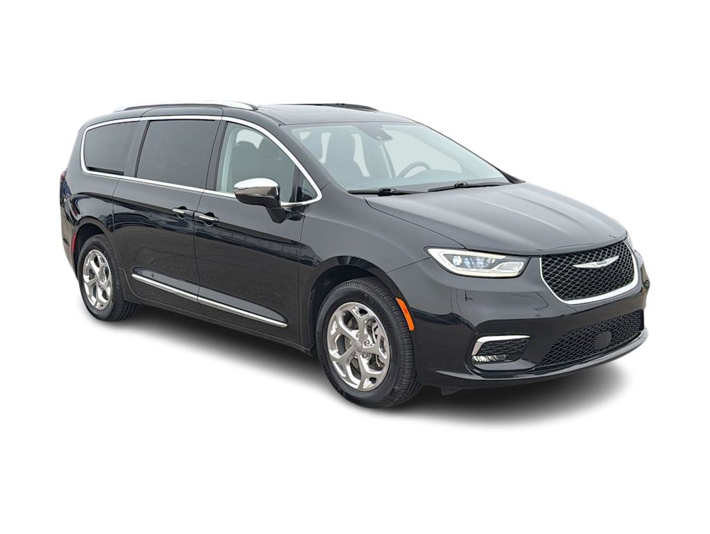 Thumbnail: 2021 Chrysler Pacifica - 19