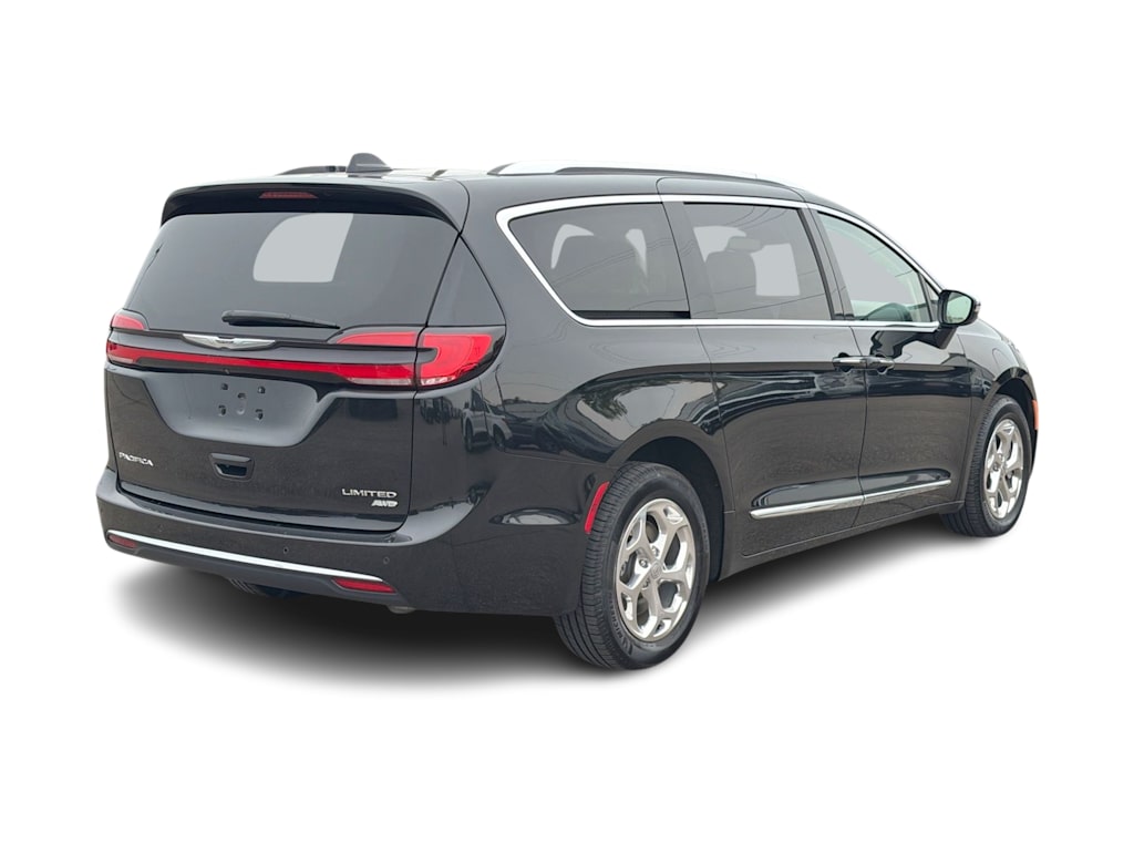 Thumbnail: 2021 Chrysler Pacifica - 21