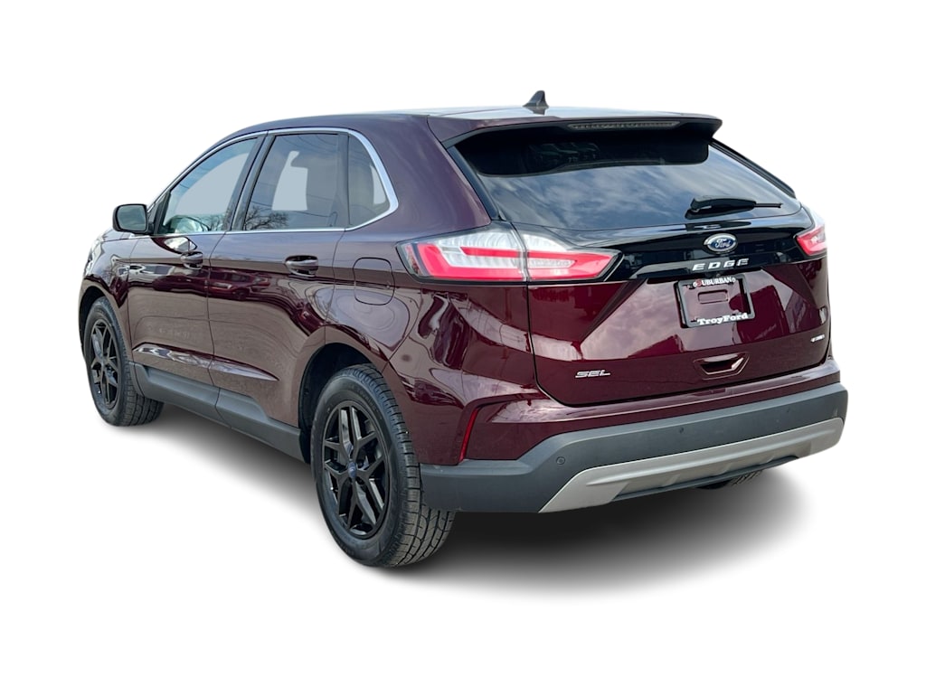 Thumbnail: 2021 Ford Edge - 4