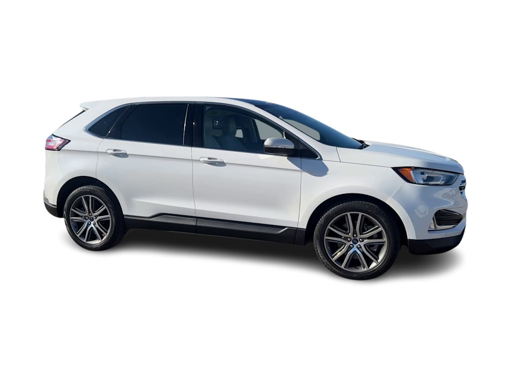 Thumbnail: 2021 Ford Edge - 17