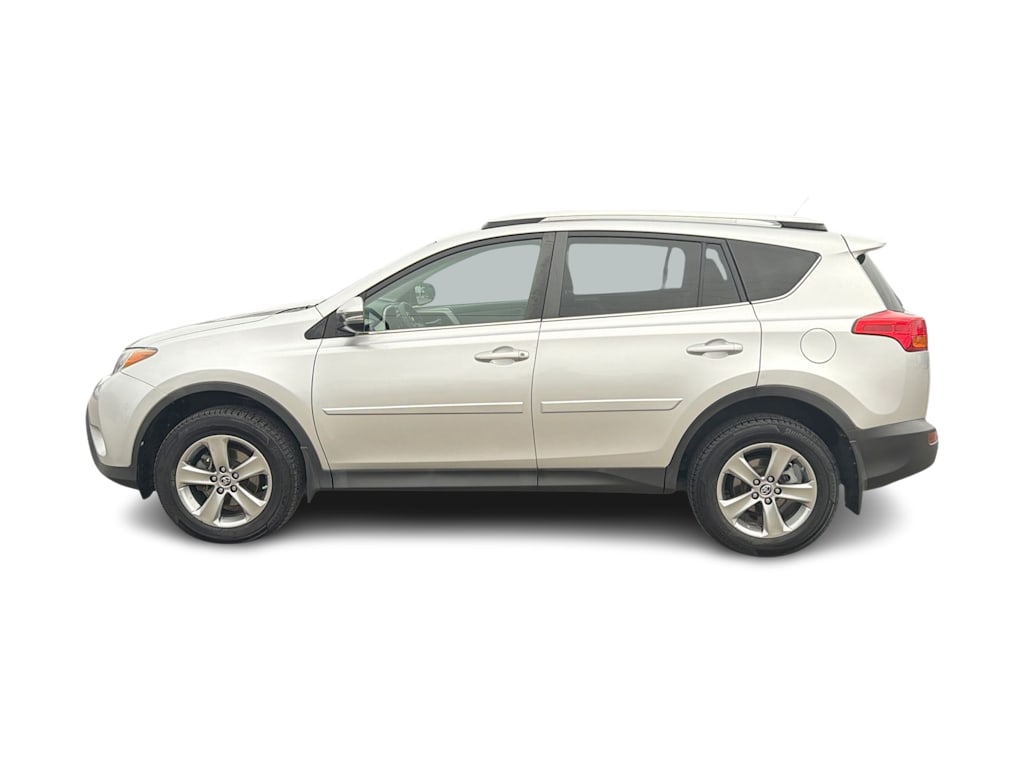Thumbnail: 2015 Toyota RAV4 - 3