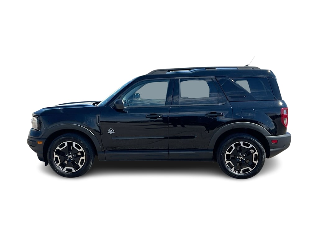 Thumbnail: 2021 Ford Bronco Sport - 3