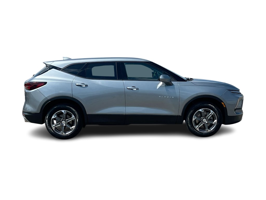 Thumbnail: 2025 Chevrolet Blazer - 21