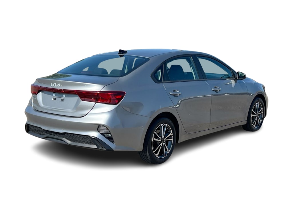 Thumbnail: 2023 Kia Forte - 19