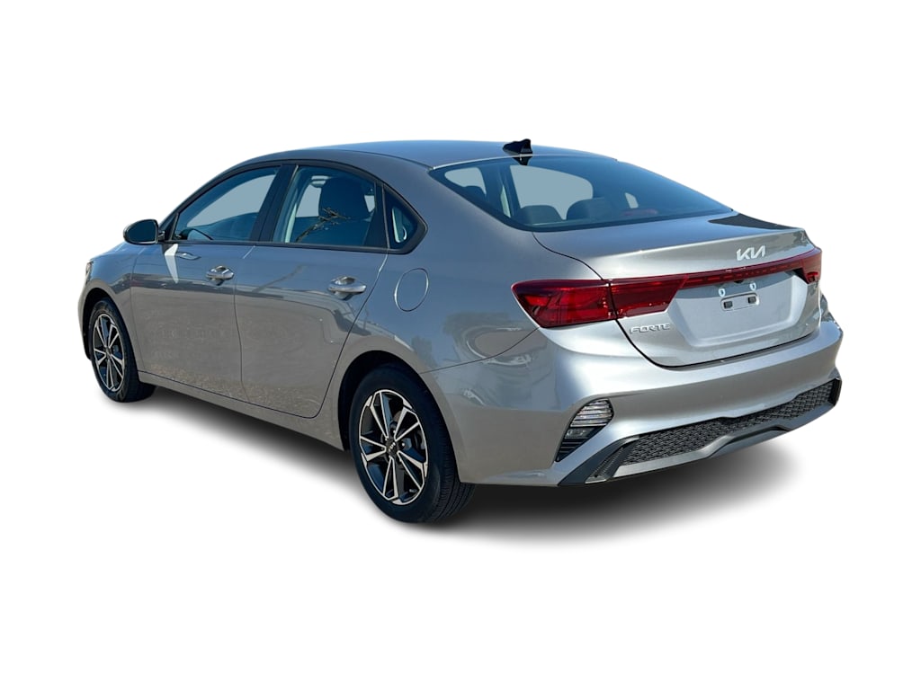 Thumbnail: 2023 Kia Forte - 4