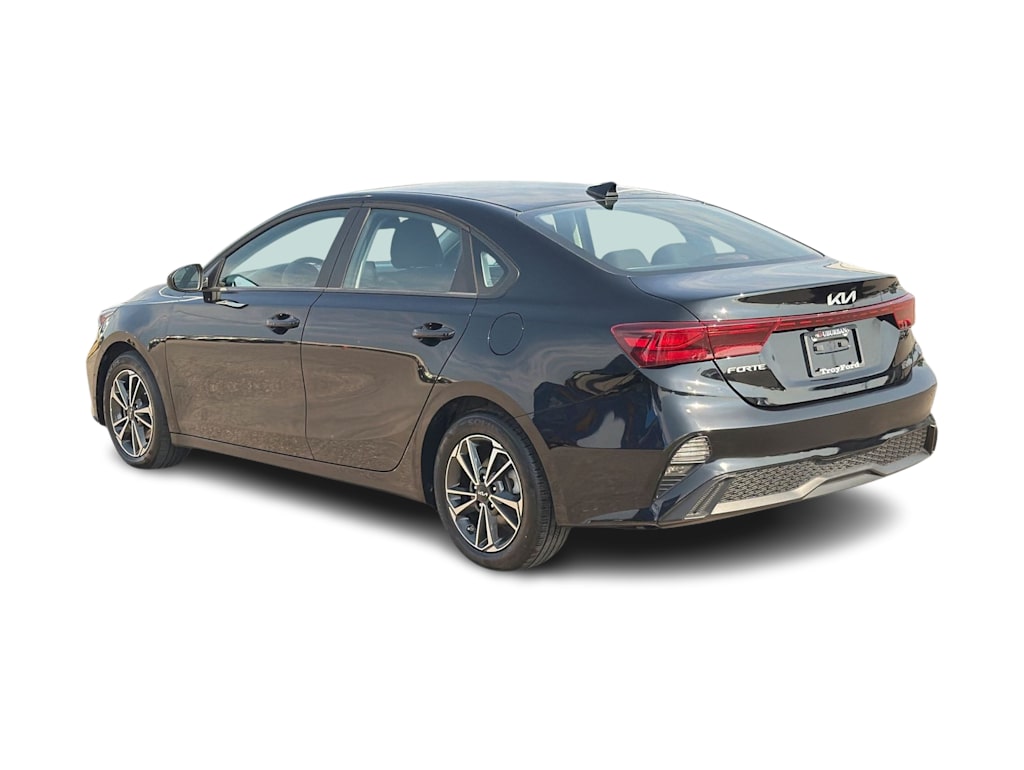 Thumbnail: 2024 Kia Forte - 4