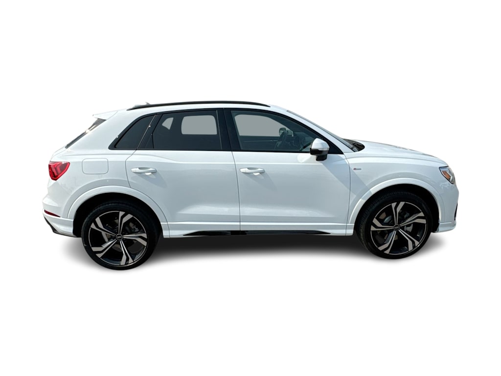 Thumbnail: 2023 Audi Q3 - 22