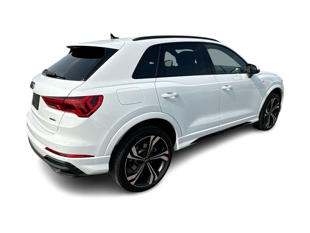 Thumbnail: 2023 Audi Q3 - 21