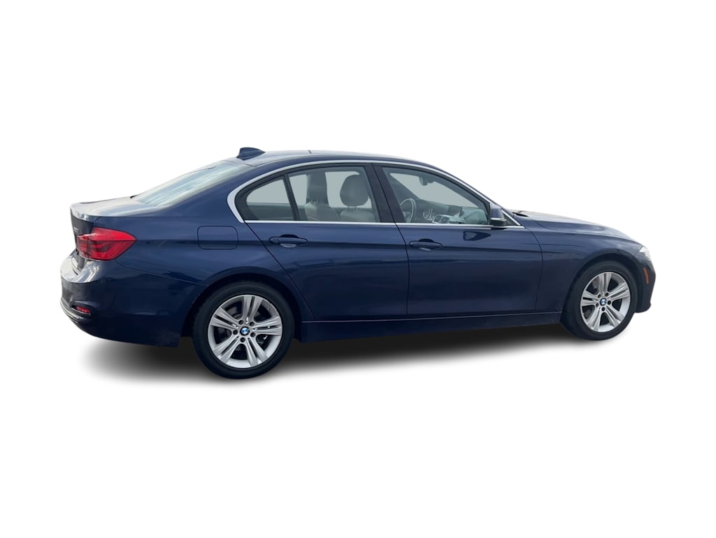 Thumbnail: 2017 BMW 3 Series - 24