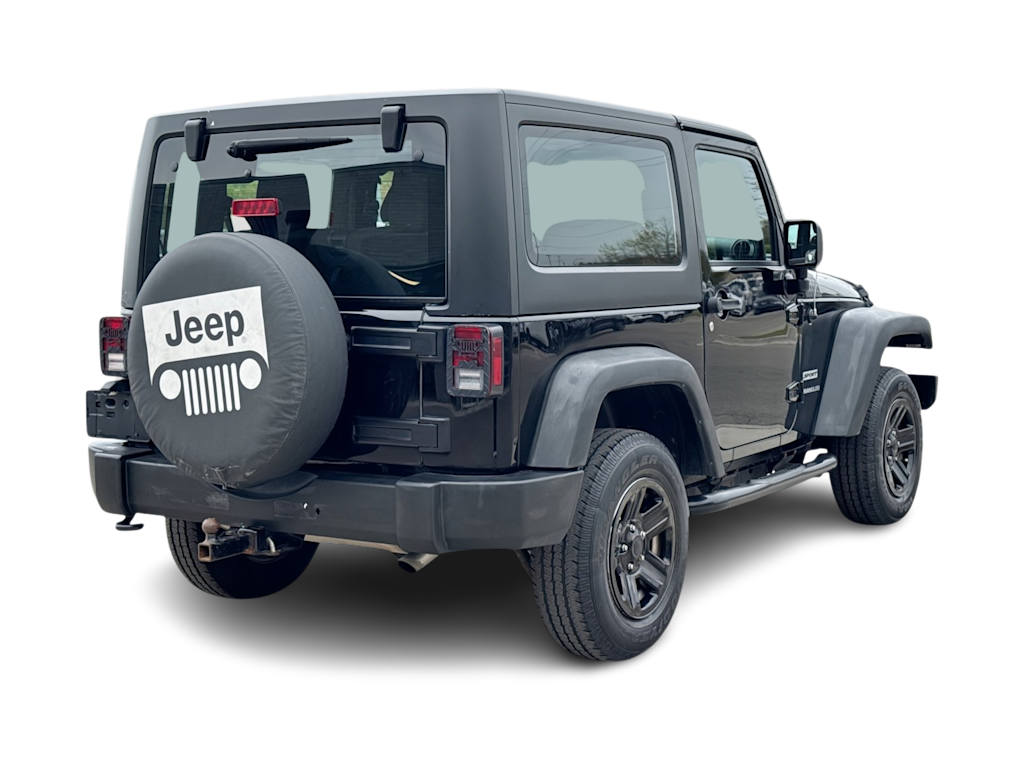 Thumbnail: 2016 Jeep Wrangler - 18