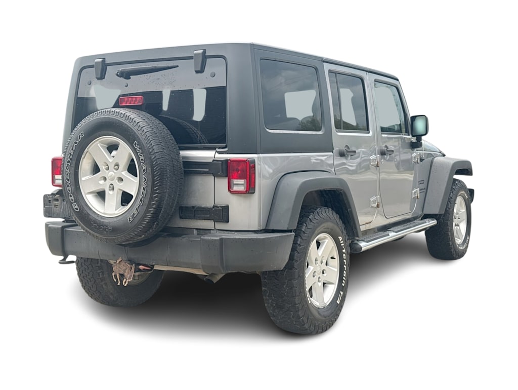 Thumbnail: 2016 Jeep Wrangler - 10