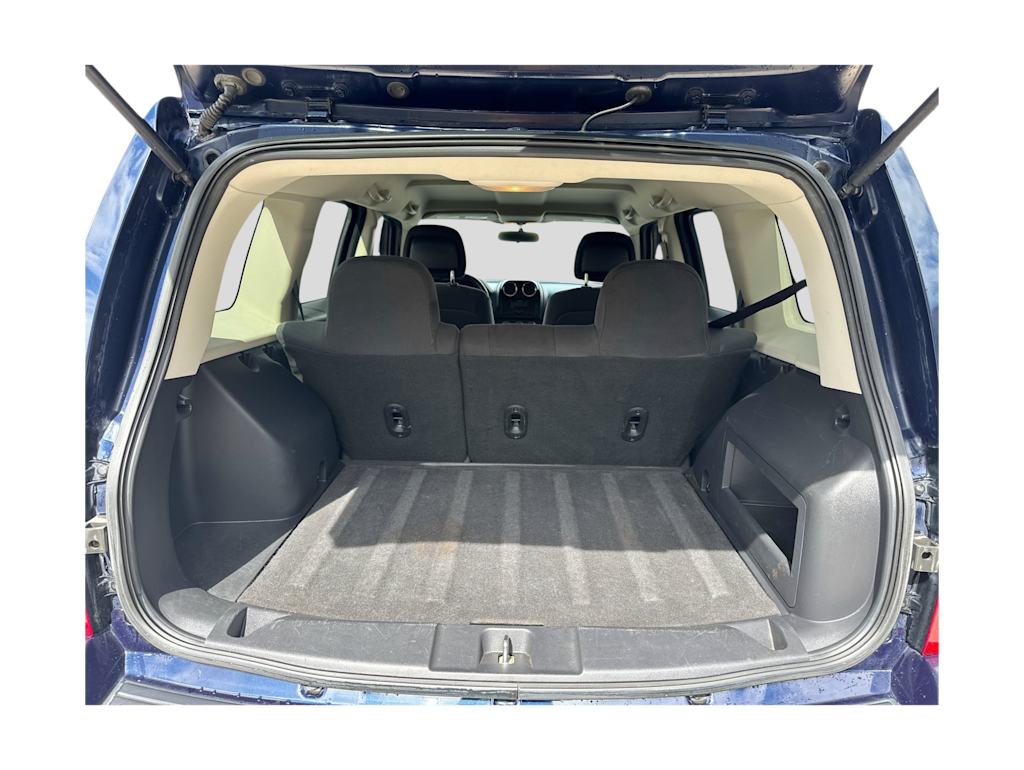 Thumbnail: 2015 Jeep Patriot - 17
