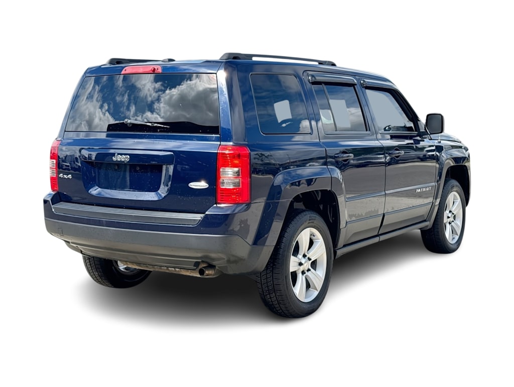 Thumbnail: 2015 Jeep Patriot - 20