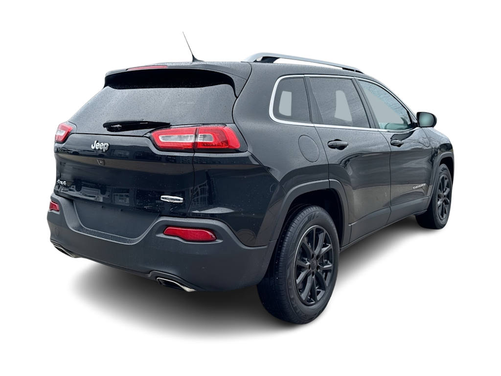 Thumbnail: 2015 Jeep Cherokee - 19
