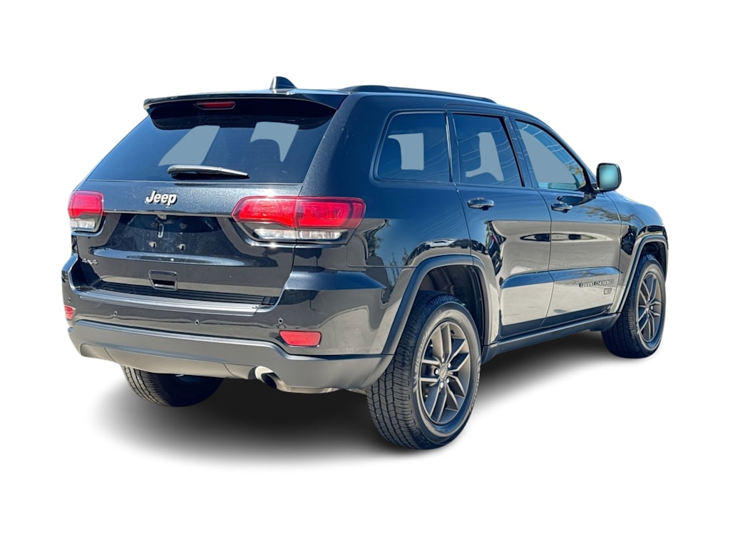 Thumbnail: 2016 Jeep Grand Cherokee - 20