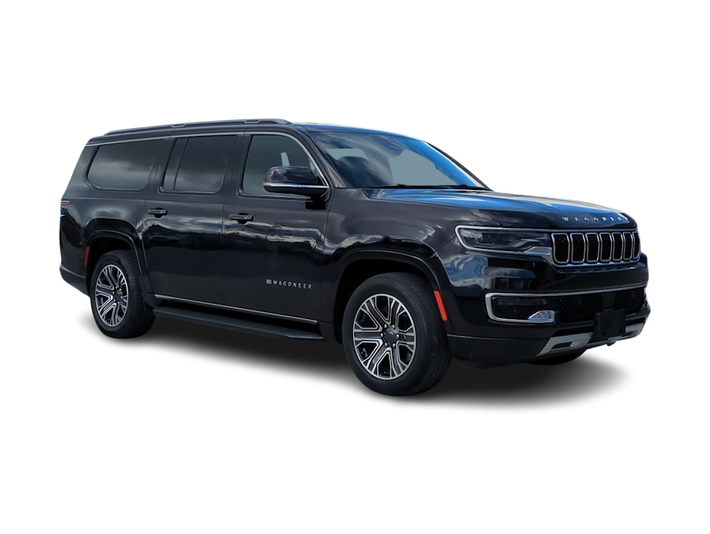 Thumbnail: 2023 Jeep Wagoneer - 21