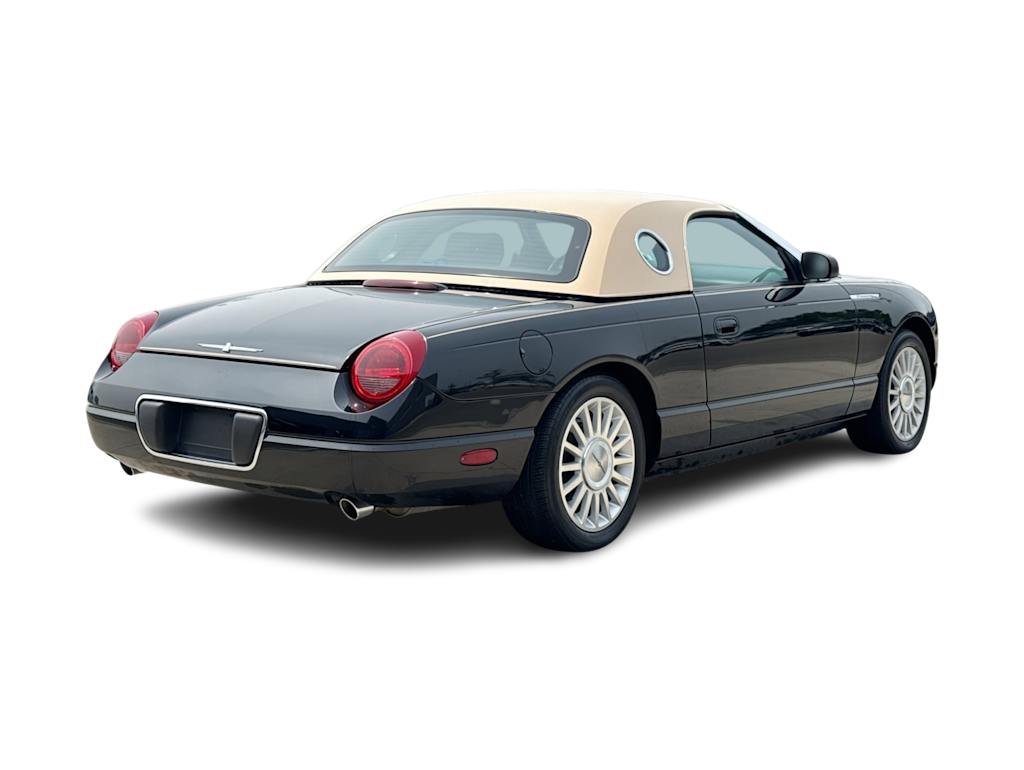 Thumbnail: 2005 Ford Thunderbird - 16