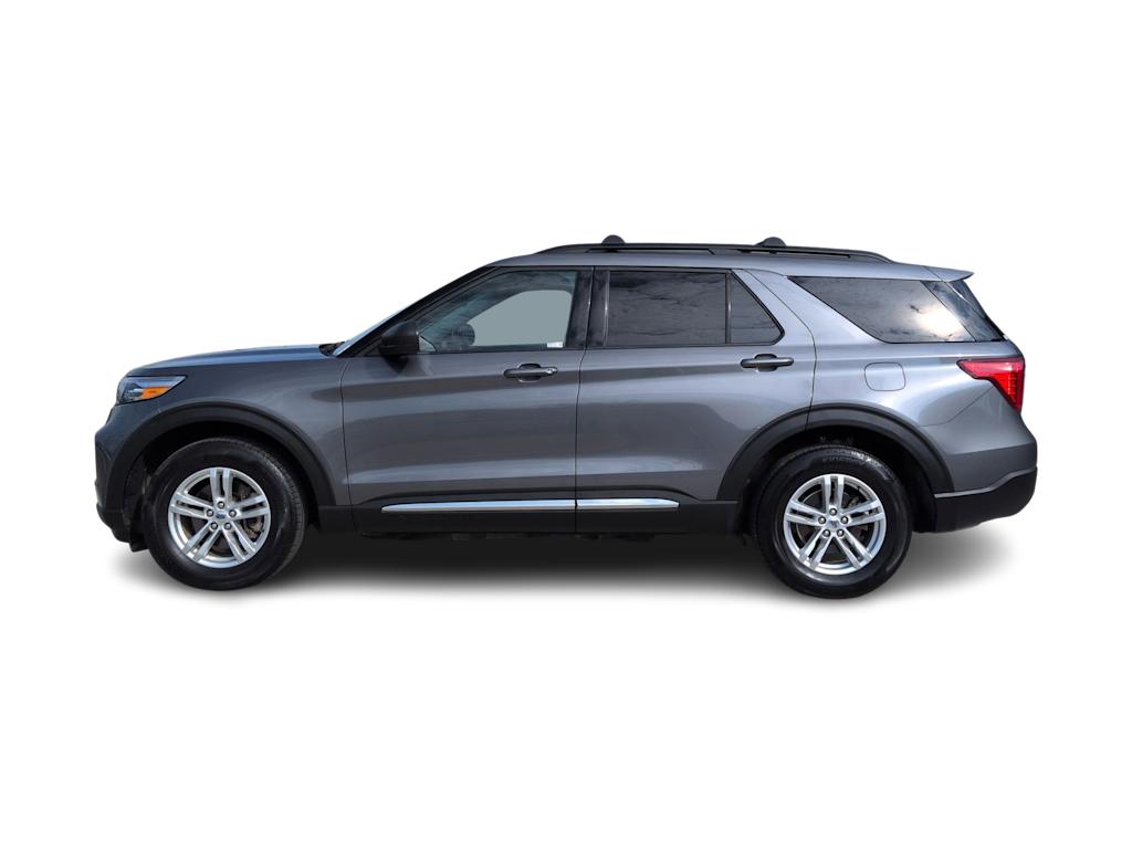 Thumbnail: 2022 Ford Explorer - 3