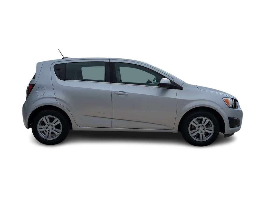 Thumbnail: 2016 Chevrolet Sonic - 19